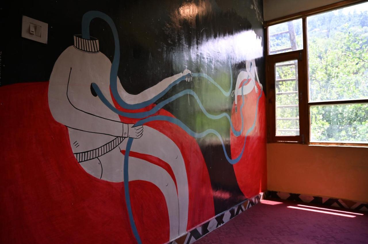 indian backpackers hostel Manāli Buitenkant foto