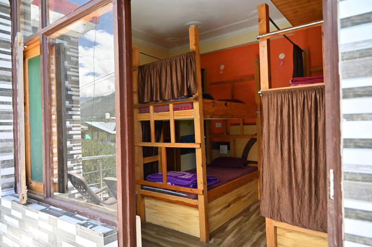 indian backpackers hostel Manāli Buitenkant foto