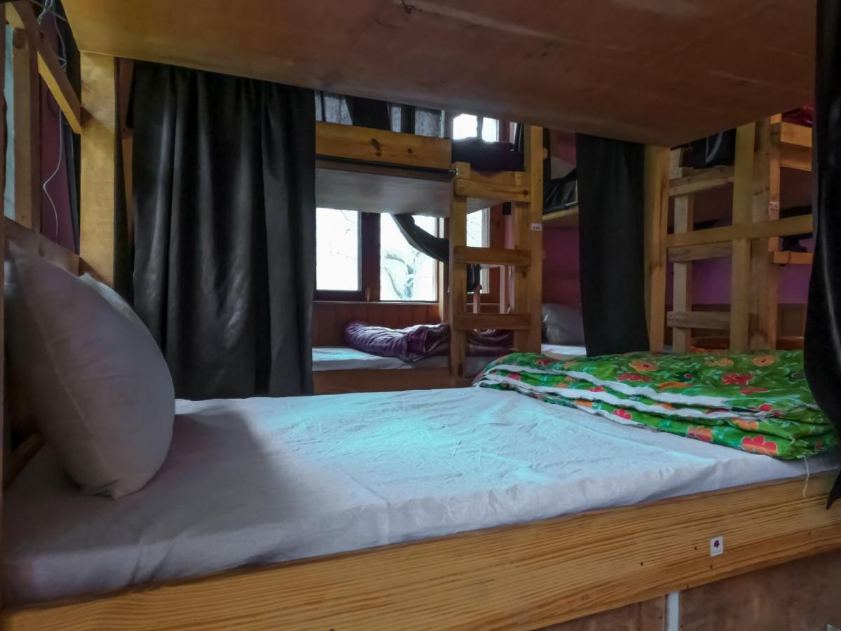 indian backpackers hostel Manāli Buitenkant foto