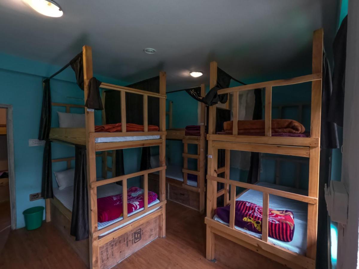 indian backpackers hostel Manāli Buitenkant foto