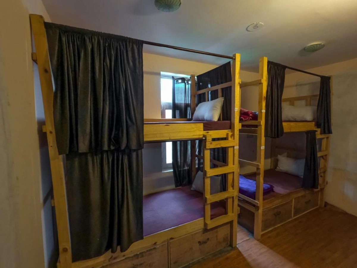 indian backpackers hostel Manāli Buitenkant foto