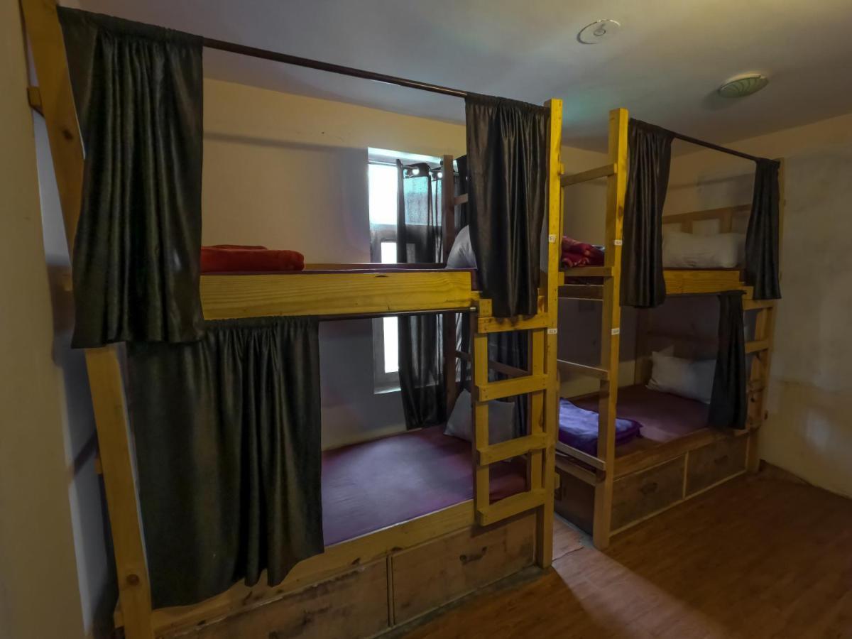 indian backpackers hostel Manāli Buitenkant foto
